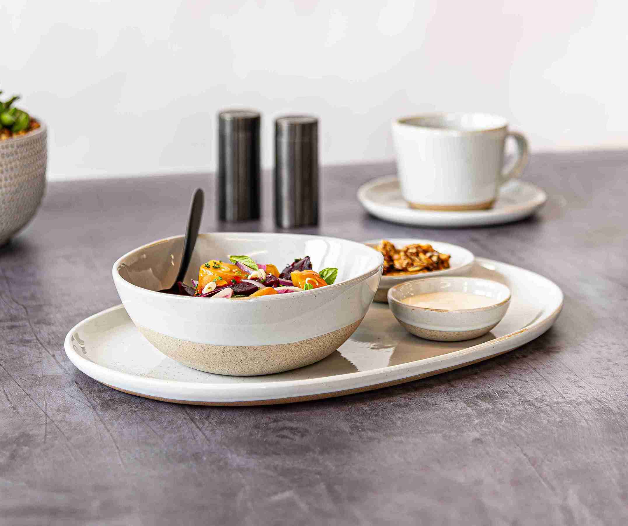Front of the House Front of the House 7" Round Artefact® Bowl - 24 oz - Ash (Sold in case pack of 6) FOH-DBO163BEP22