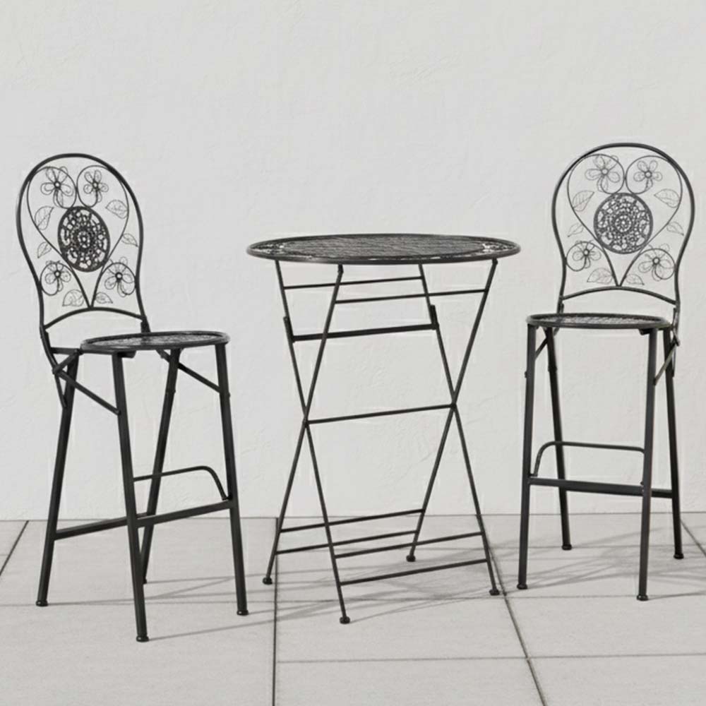 Chivari Barcelona Bistro Set in Black includes 32