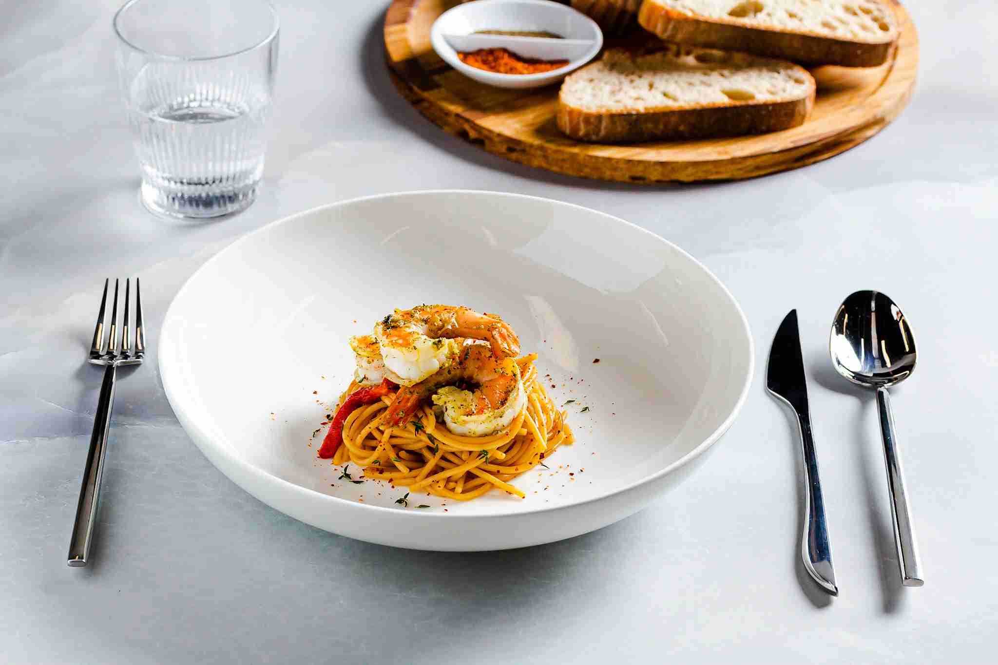 Front of the House Front of the House DBO180BEP22 9.25" Round Catalyst® Coupe Bowl - 42 oz - Case of 6 FOH-DBO180BEP22