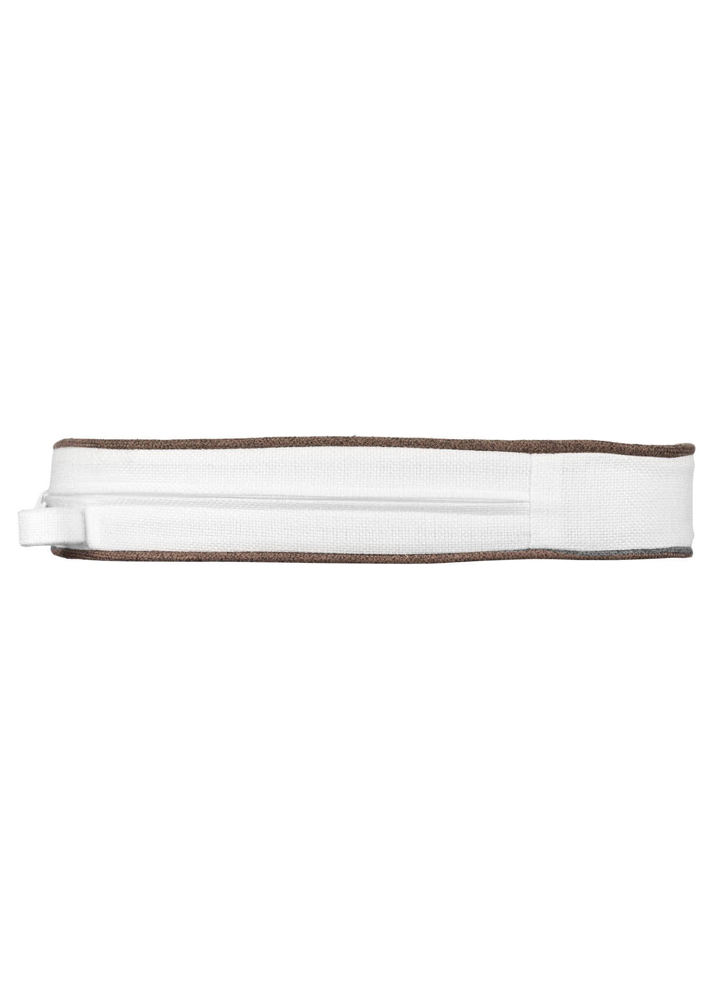 Chivari White with Light Brown Piping 2.5