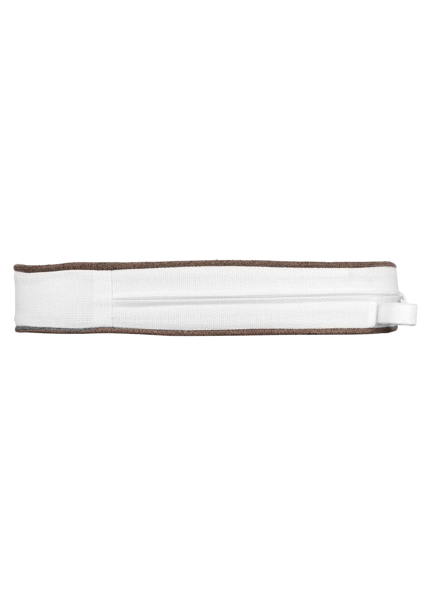 Chivari White with Light Brown Piping 2.5